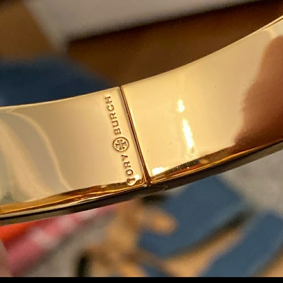 Brand New Tory Burch Enamel Braclet - Picture 4 of 13